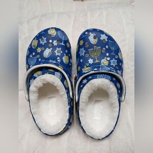 Crocs Classic Lined Hanukkah Clog Kids (Child 12)Blue Fuzzy Holiday Crocs NWT